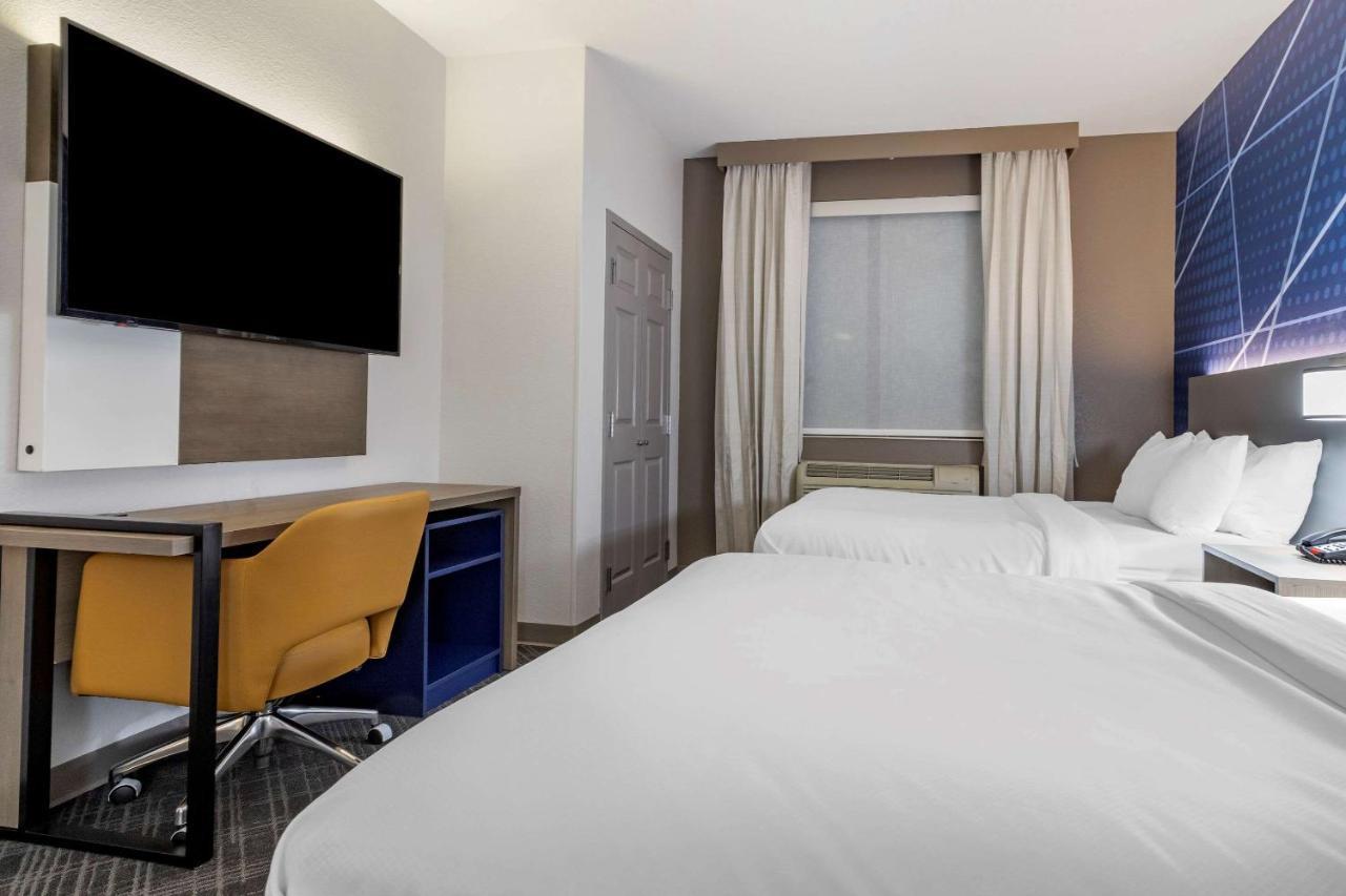 Comfort Suites Накотиш Екстериор снимка
