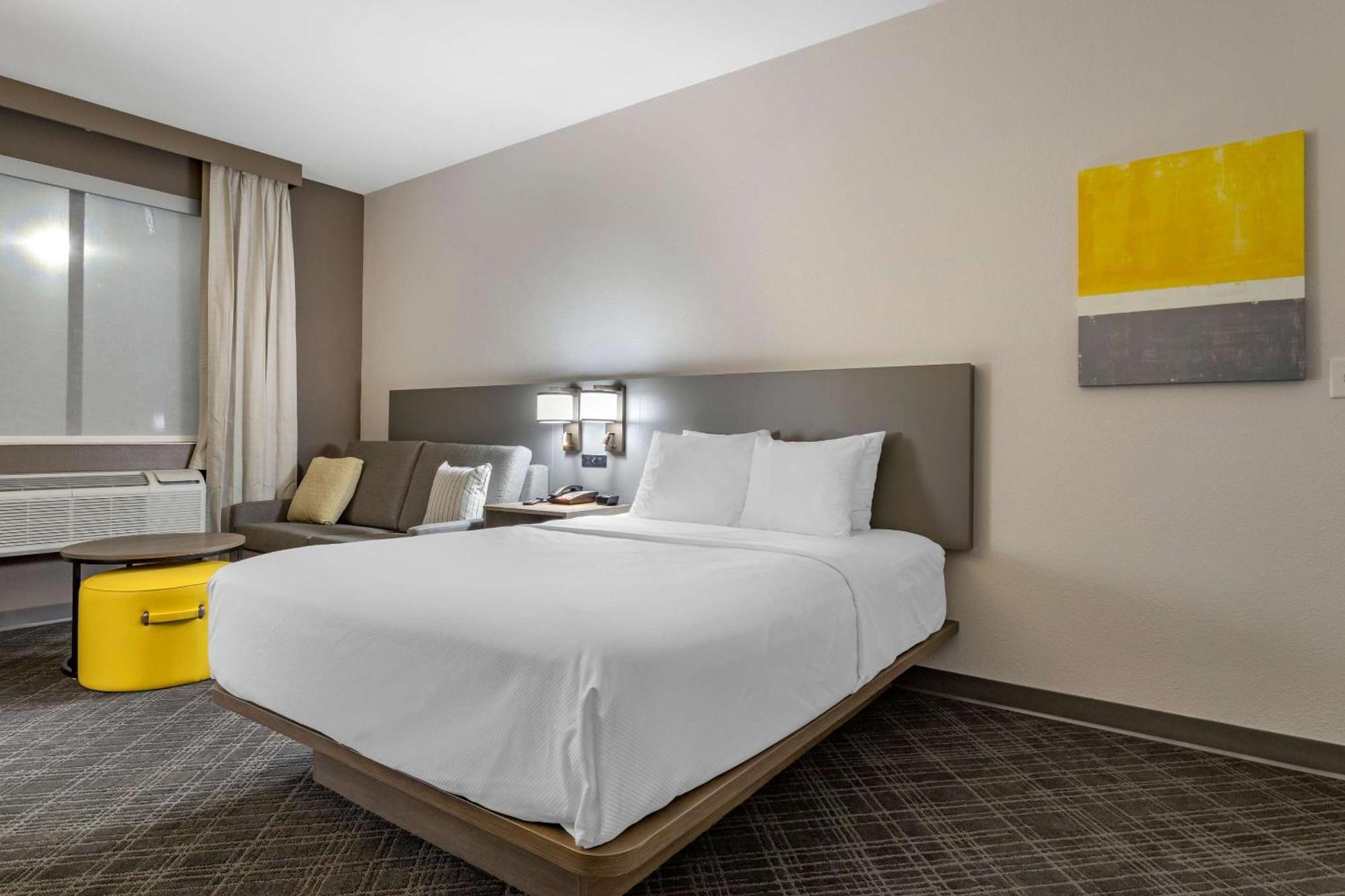 Comfort Suites Накотиш Екстериор снимка