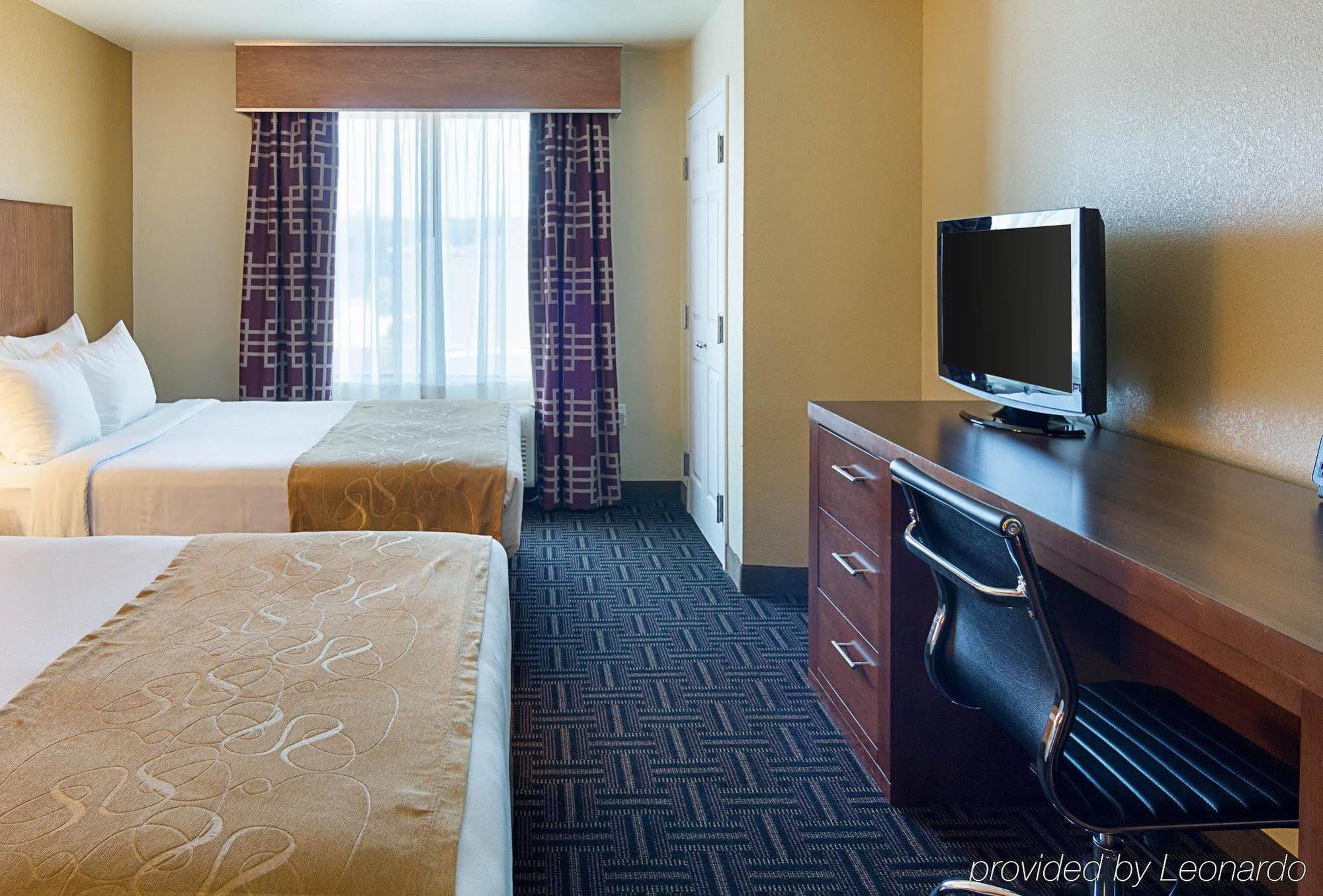 Comfort Suites Накотиш Екстериор снимка